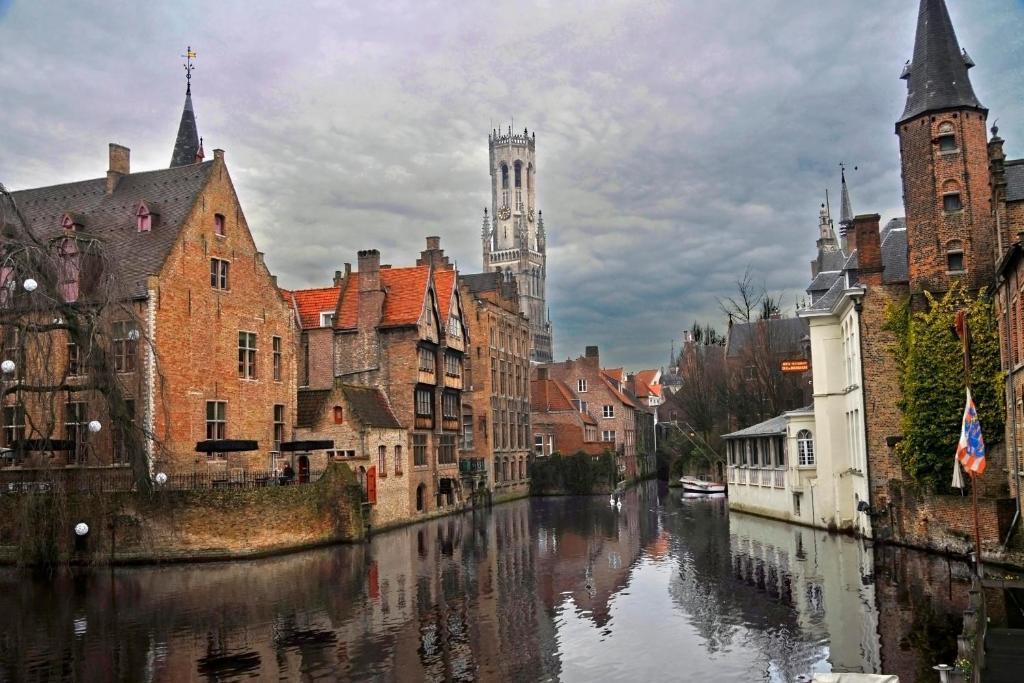 Guest House Huyze Die Maene Bruges Exterior foto